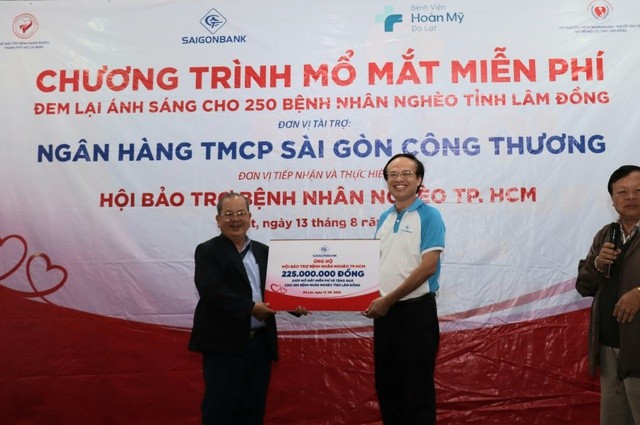 SAIGONBANK tài trợ mổ mắt miễn phí cho bệnh nhân nghèo tại Tỉnh Lâm Đồng