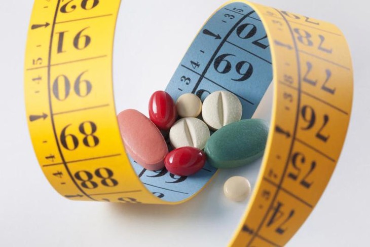 Chuyên gia chỉ rõ 9 nguy hiểm khi uống thuốc giảm cân ảnh 1