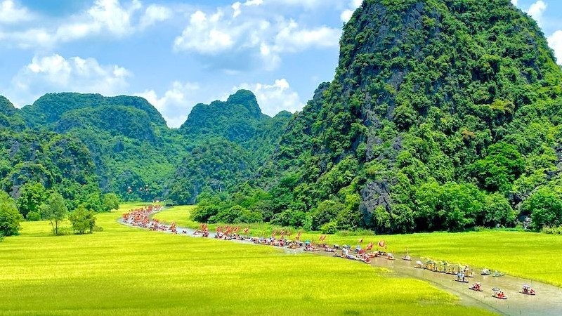 Ninh Bình khai mạc tuần lễ du lịch "Sắc vàng Tam Cốc-Tràng An" năm 2023