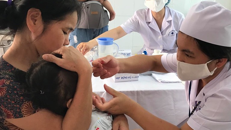 Từ ngày 1-2/6, Hà Nội bổ sung vitamin A cho gần 4.000 trẻ em