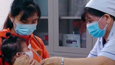 Sắp có hơn 200.000 liều vaccine 5 trong 1 tiêm cho trẻ về Việt Nam