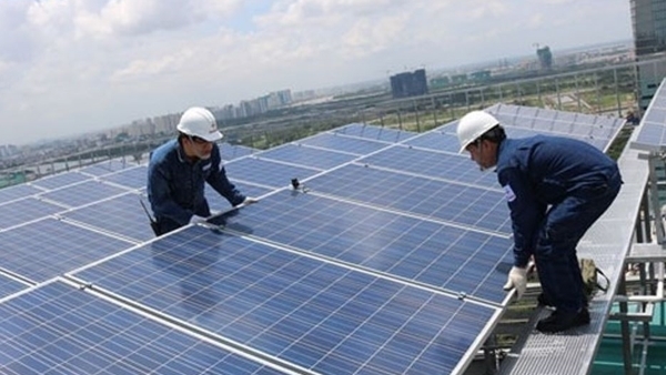 Phát triển điện mặt trời mái nhà ở trụ sở công