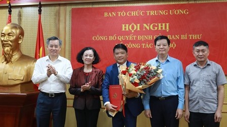Trao quyết định bổ nhiệm Trợ lý Thường trực Ban Bí thư