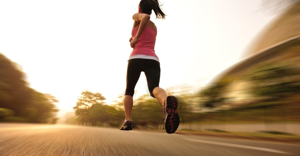 Người bệnh thoái hóa cột sống có nên chạy bộ không?