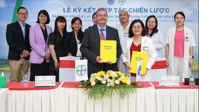 Bayer Việt Nam cùng Bệnh viện Hùng Vương ký kết hợp tác chiến lược