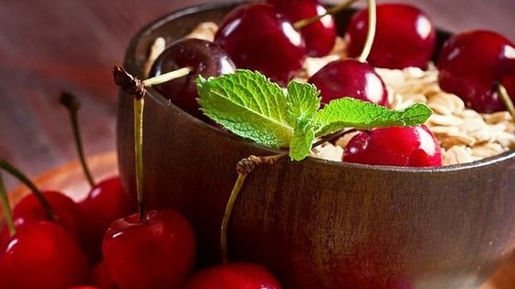 Ăn trái cây khi đói để giảm cân giữ dáng, đúng đắn hay sai lầm?