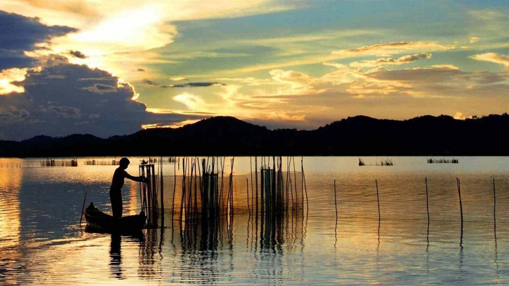 Hồ Lắk thơ mộng giữa đại ngàn Tây Nguyên