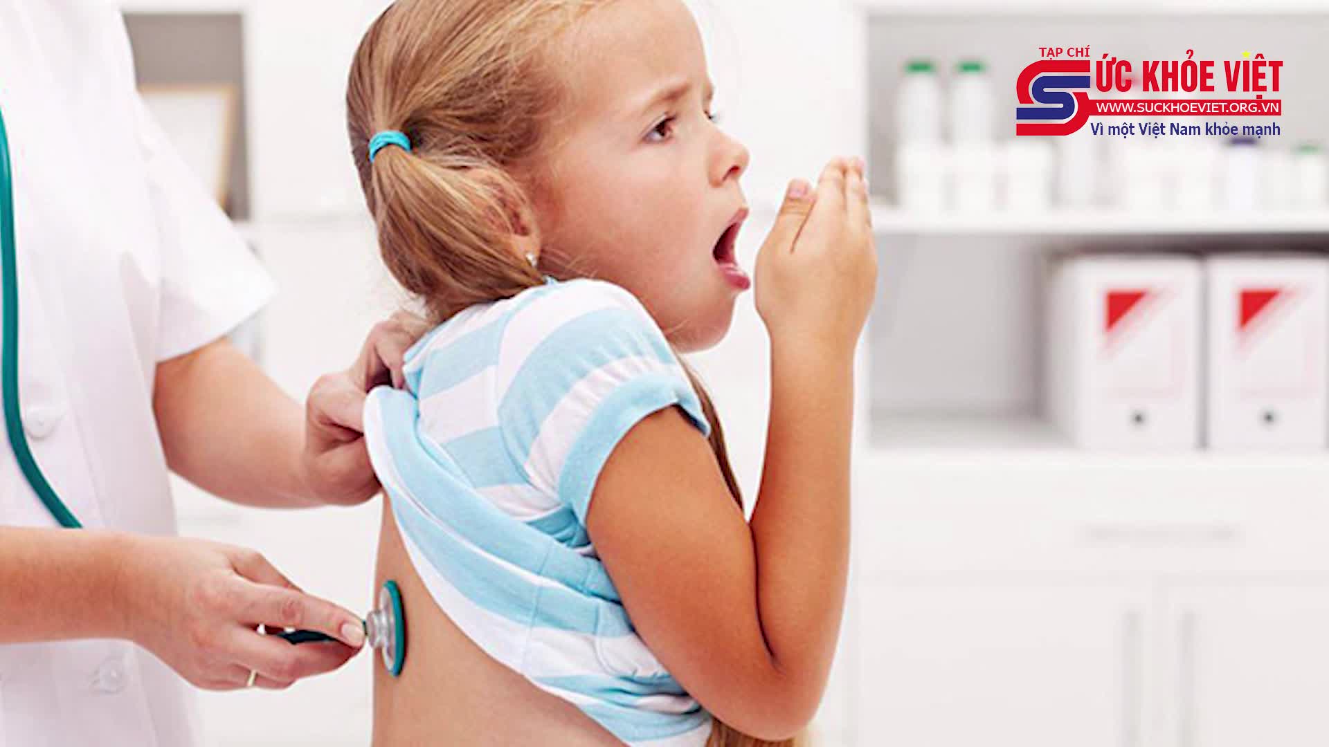 Nắng nóng cực đoan và các lưu ý cho bố mẹ về nỗi lo viêm phổi ở trẻ nhỏ