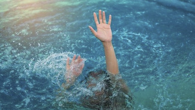 Vì sao trẻ biết bơi vẫn đuối nước?
