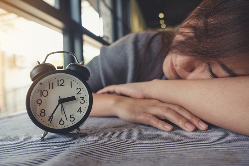 Ngủ trưa "xả láng" làm tăng nguy cơ tử vong?
