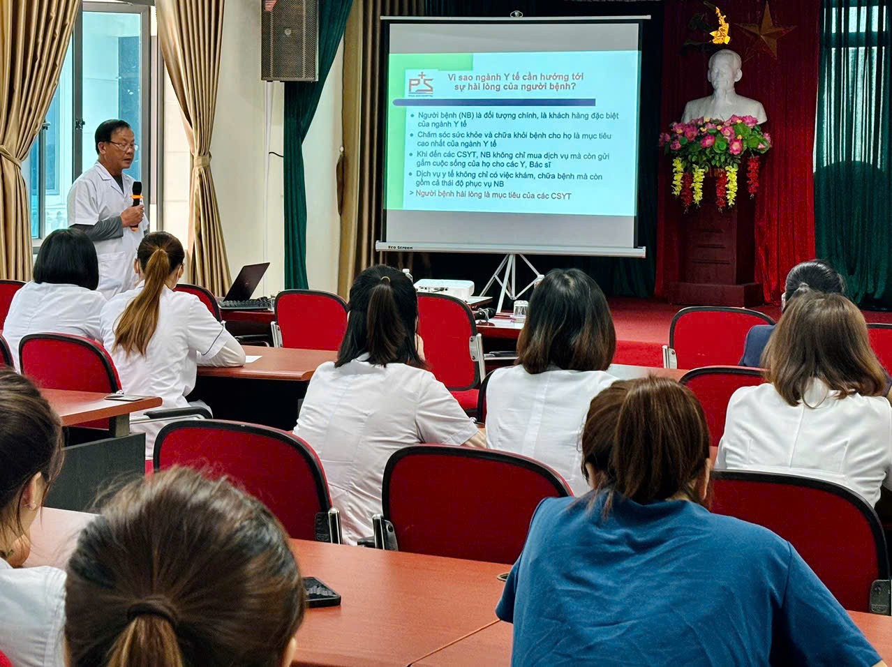 Bệnh viện Đa khoa Phúc Sơn (Thái Bình): Chuyên nghiệp, uy tín từ kỹ năng giao tiếp ứng xử