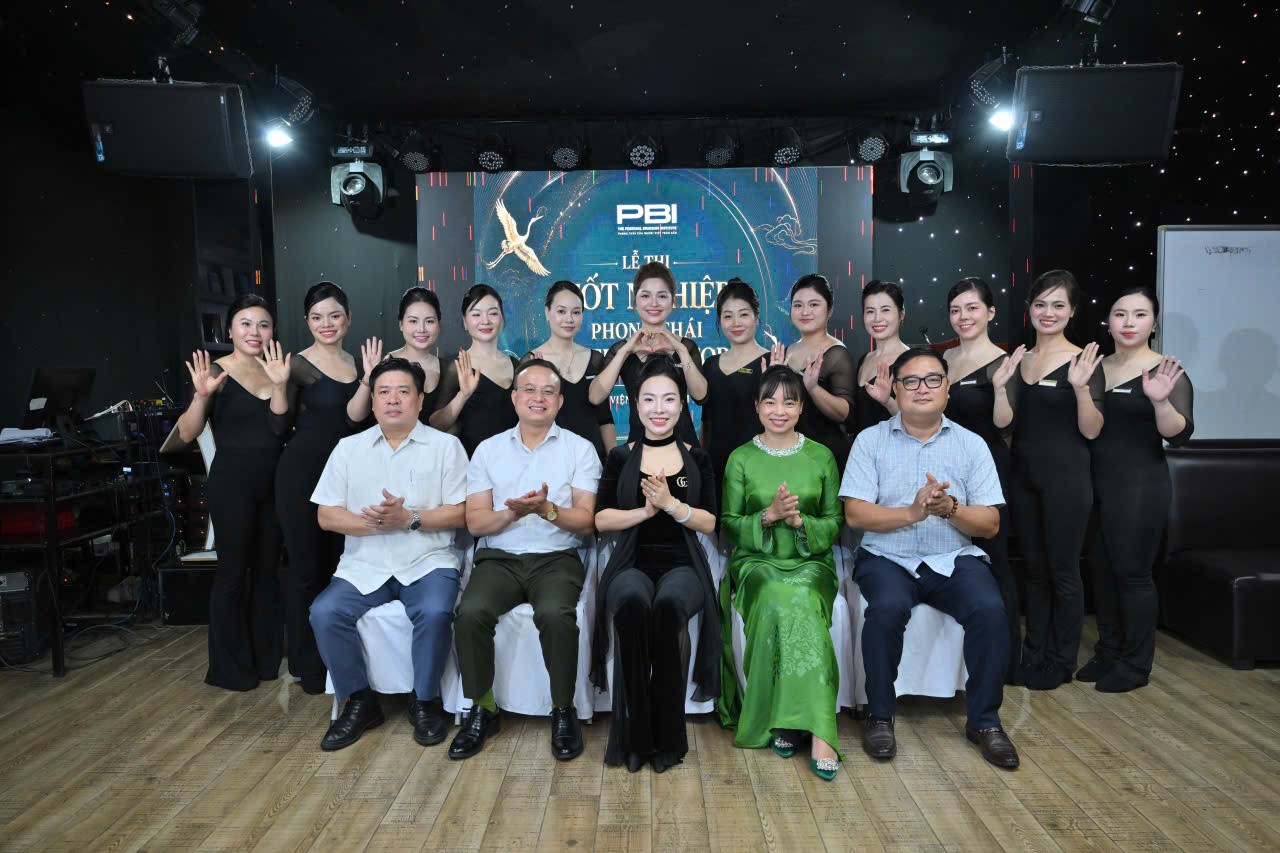 Giải mã bí mật khí chất phụ nữ: Khỏe bên trong, đẹp bên ngoài